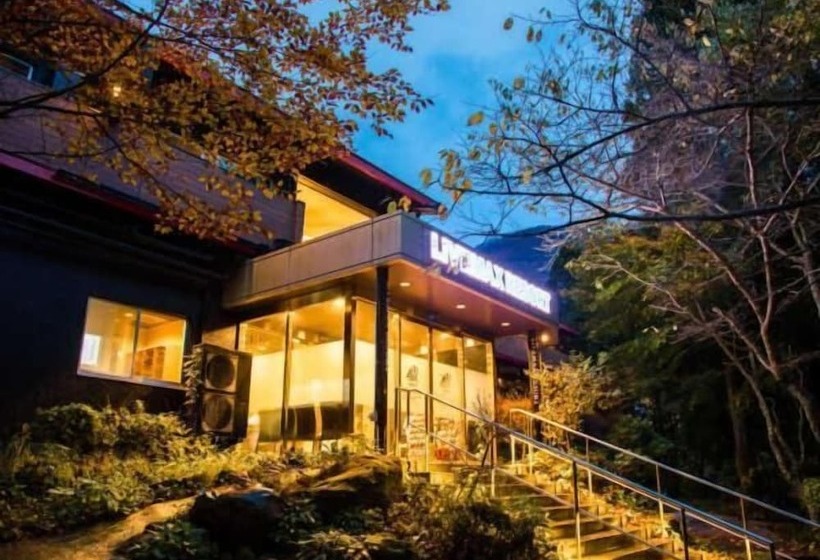 Отель Livemax Resort Hakone Ashinoko