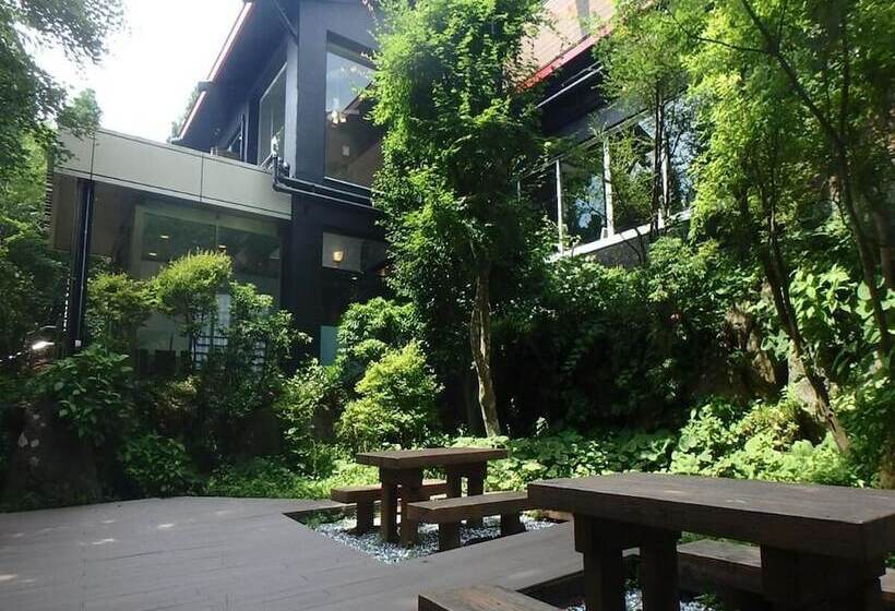 Отель Livemax Resort Hakone Ashinoko