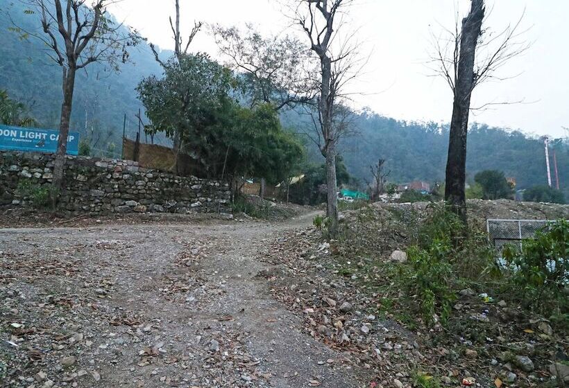 Hôtel Oyo 29047 Yoyo Moonlight