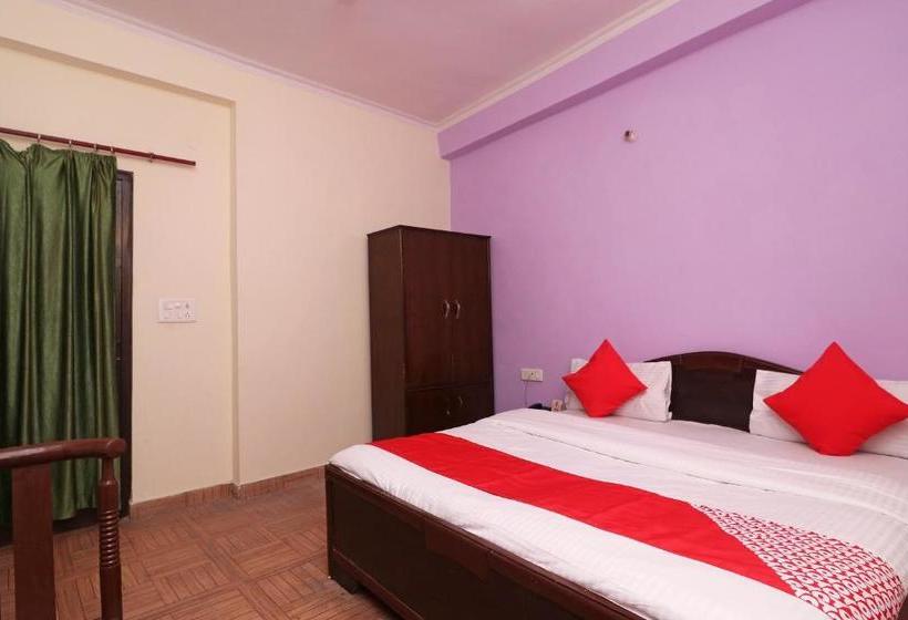 Hôtel Oyo 29196 Lords Plaza