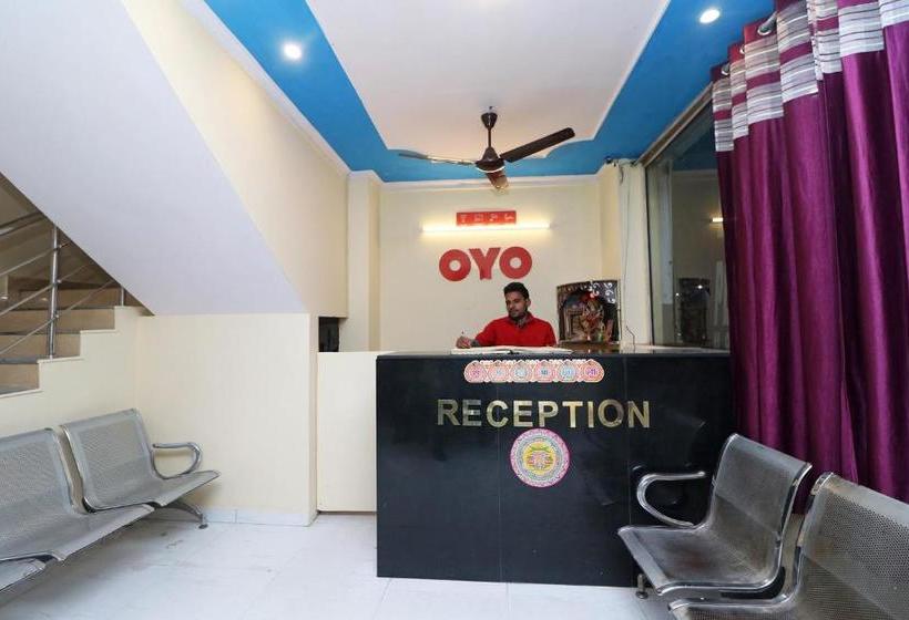 Hôtel Oyo 29196 Lords Plaza