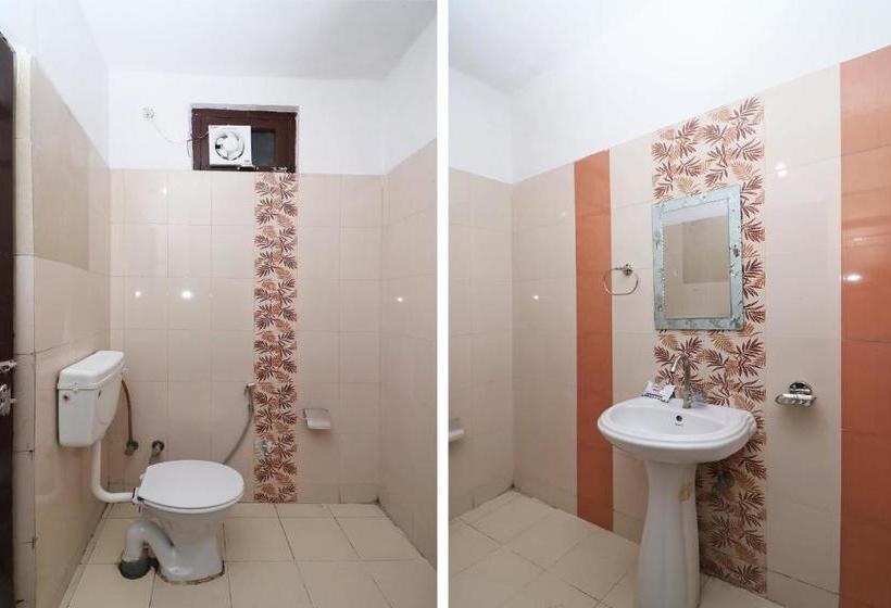 Hôtel Oyo 29196 Lords Plaza