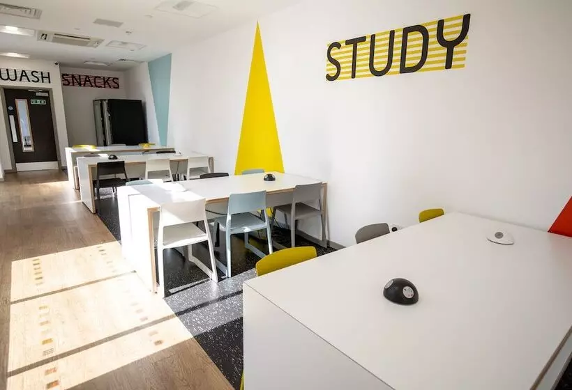 ホテル Popup Portsmouth