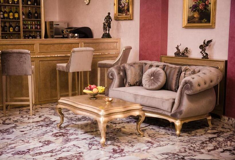 ホテル Royal Boutique Mangalia Breeze