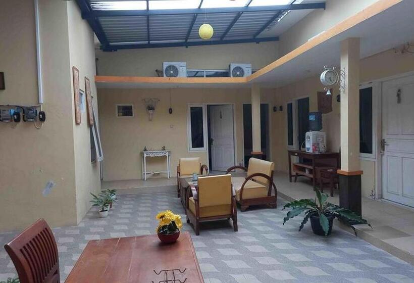 펜션 Omah Jaban Jogja Mitra Reddoorz