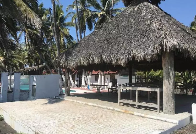 Hotelli Cuyutlan Holistico