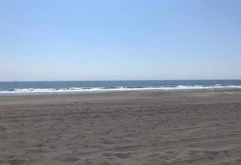 Hotelli Cuyutlan Holistico