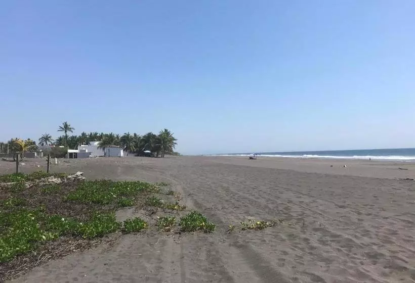 Hotelli Cuyutlan Holistico