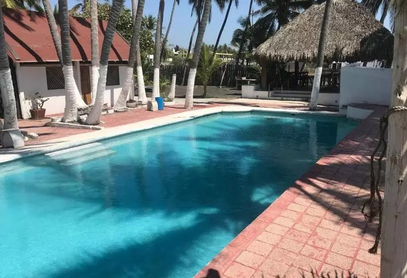 Hotelli Cuyutlan Holistico