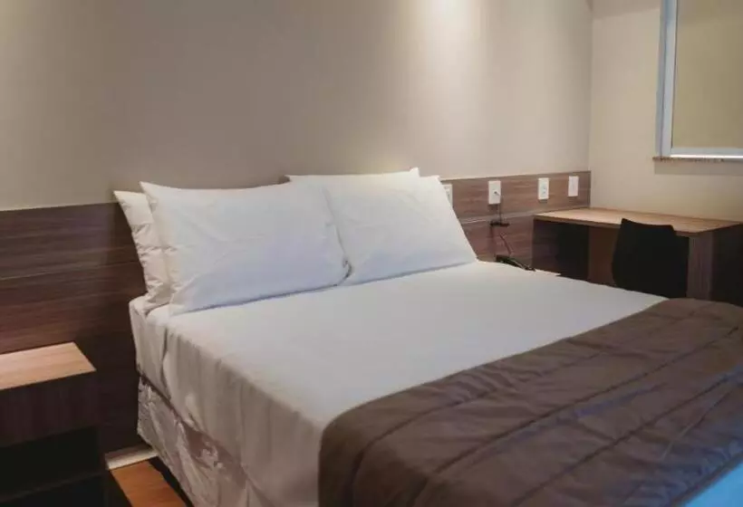 Hotelli Golden Inn Lafaiete