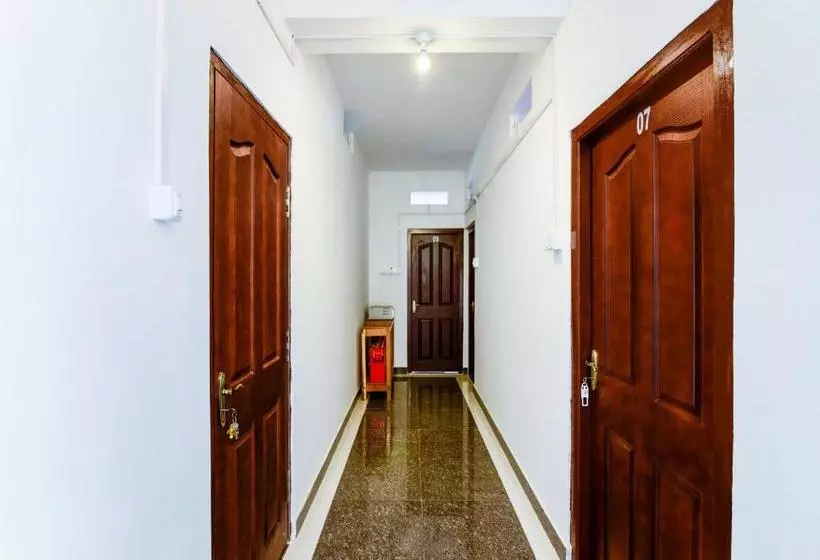 Hotelli Oyo 30238 Punjab Residency