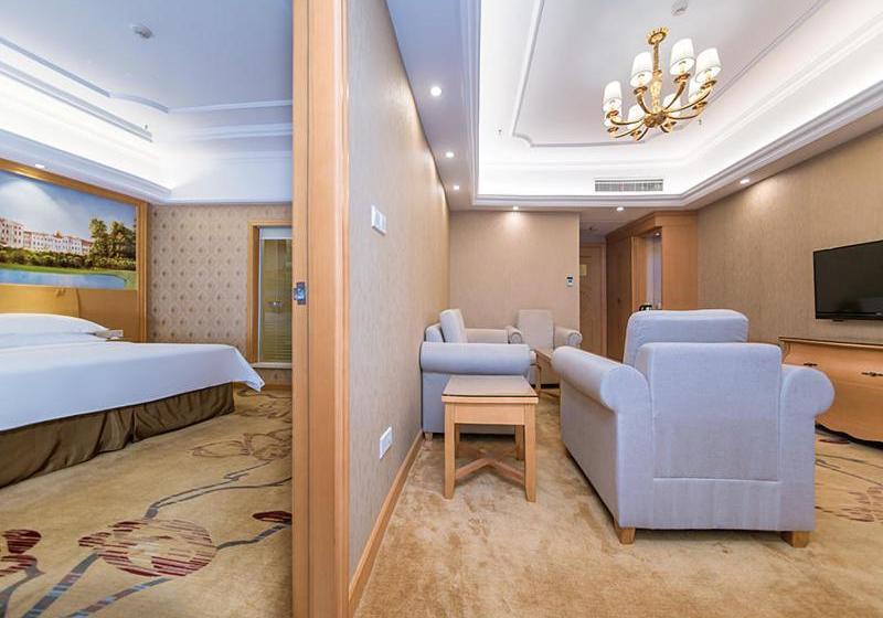 בית מלון כפרי Venus International Wuhan North Hankou