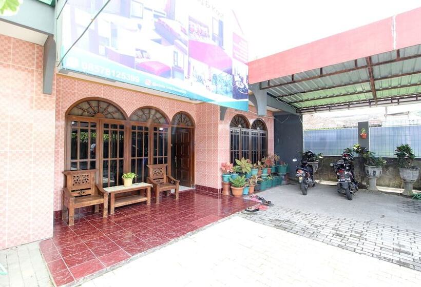 פנסיון Reddoorz Near Candi Ratu Boko
