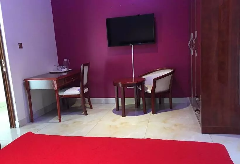تختخواب و صبحانه Salerato Boutique