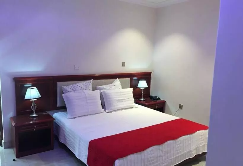 تختخواب و صبحانه Salerato Boutique