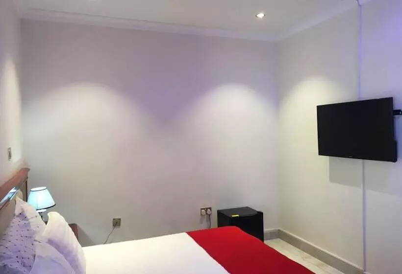 تختخواب و صبحانه Salerato Boutique