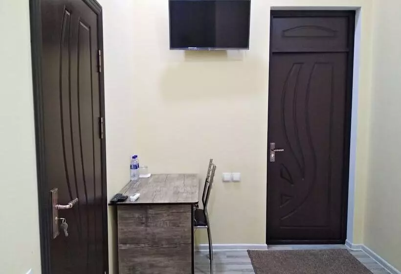 Chinor Garden Hotel   Free Airport Pick Up And Drop Off