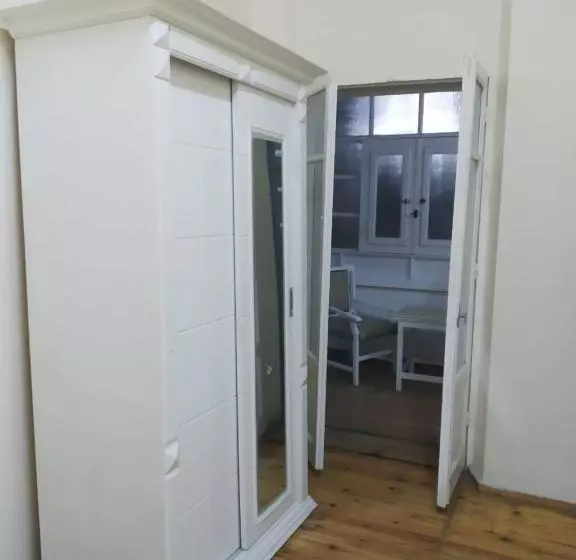 هتل De La Poste