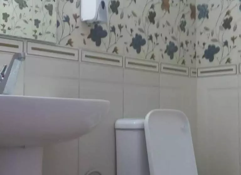 هتل De La Poste