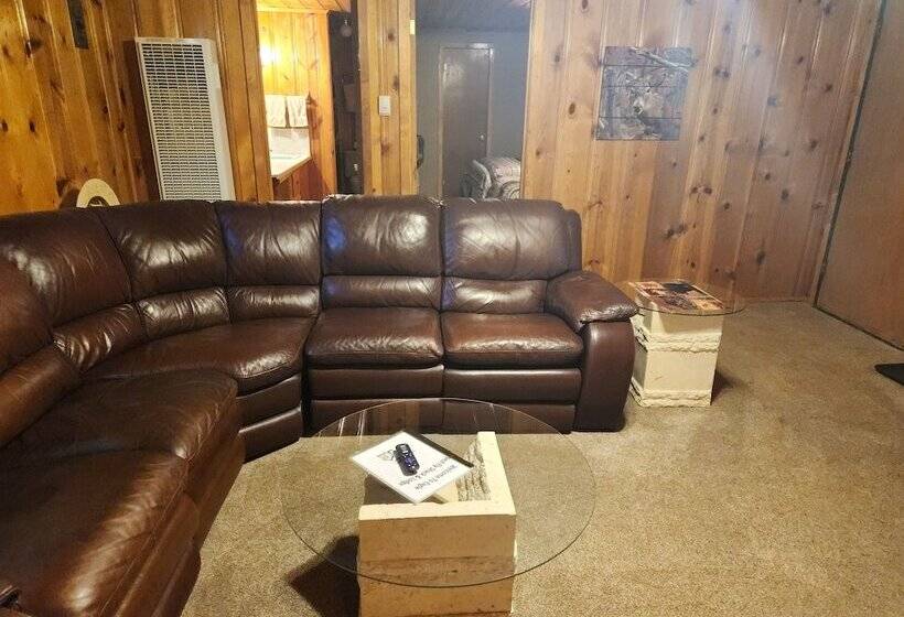 Hotel Eagle Nest Fly Shack & Lodge