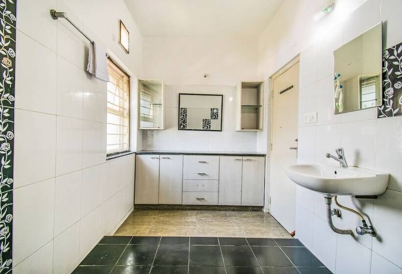 فندق Fabexpress Garden View Inn