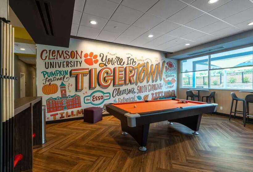 בית מלון כפרי Tru By Hilton Seneca Clemson