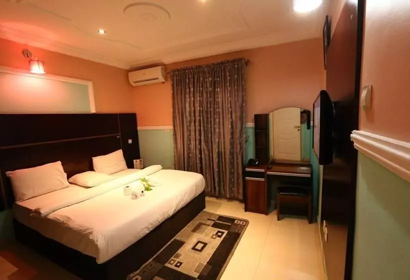 St Hotel Apartment