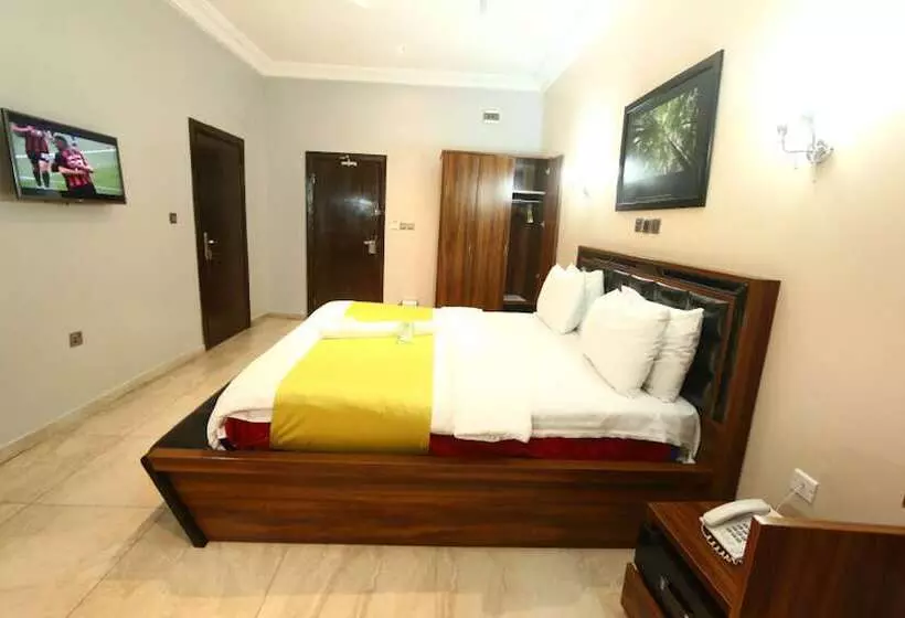 St Hotel Apartment