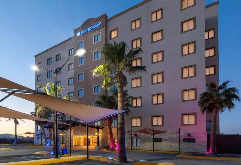ホテル Wyndham Torreon