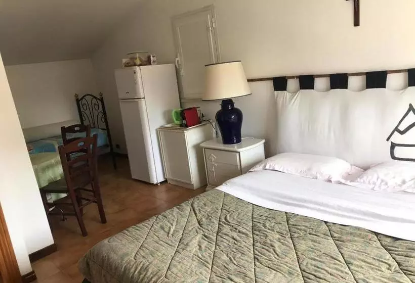 Aamiaismajoitus (B&B) Parco Fellini Fregene