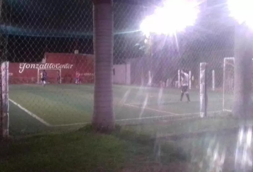 هتل Lo De Chiqui