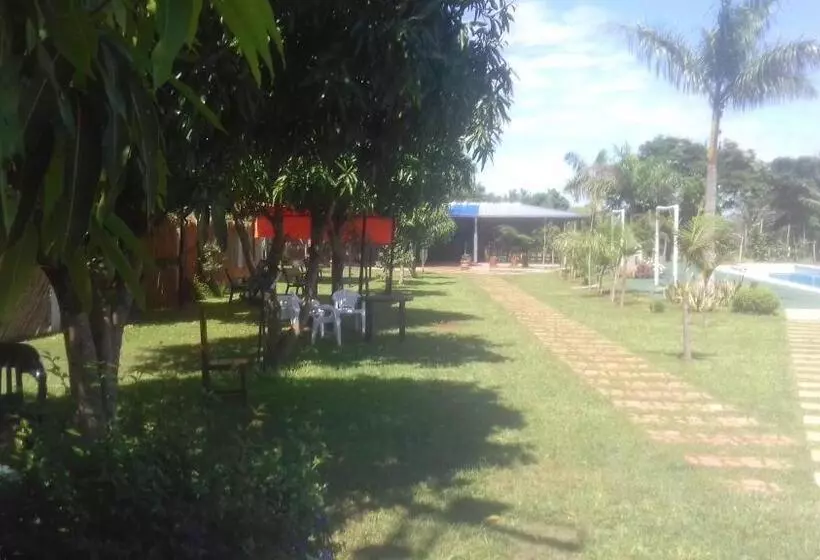 هتل Lo De Chiqui