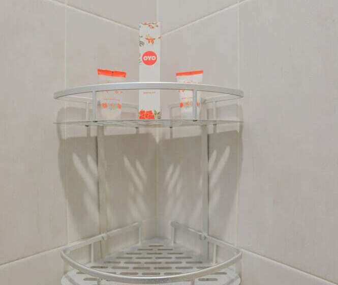 בית מלון כפרי Oyo 478 Balcon Biru