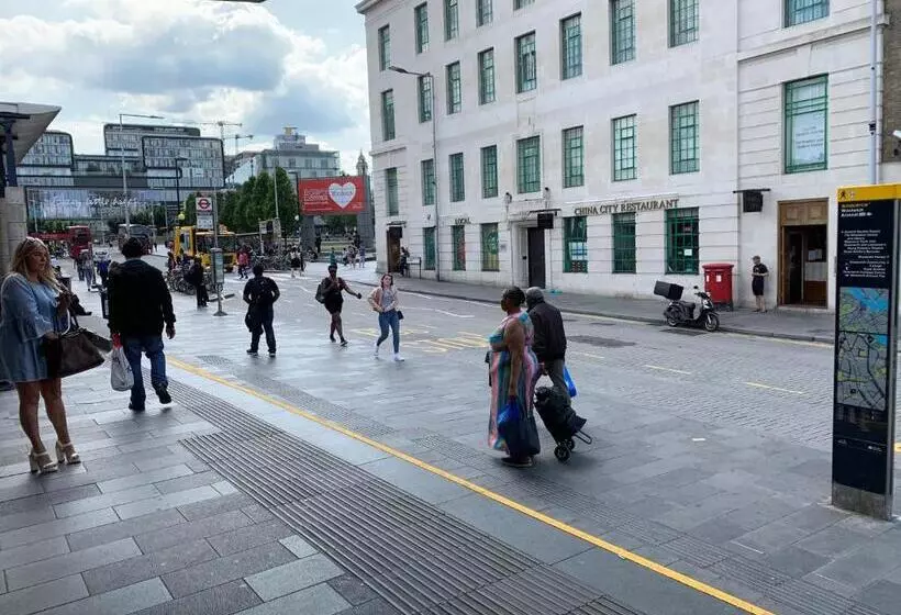 Majatalo London City View