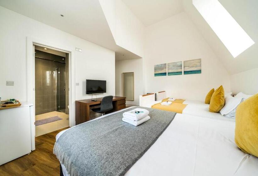 膳宿费 London City View