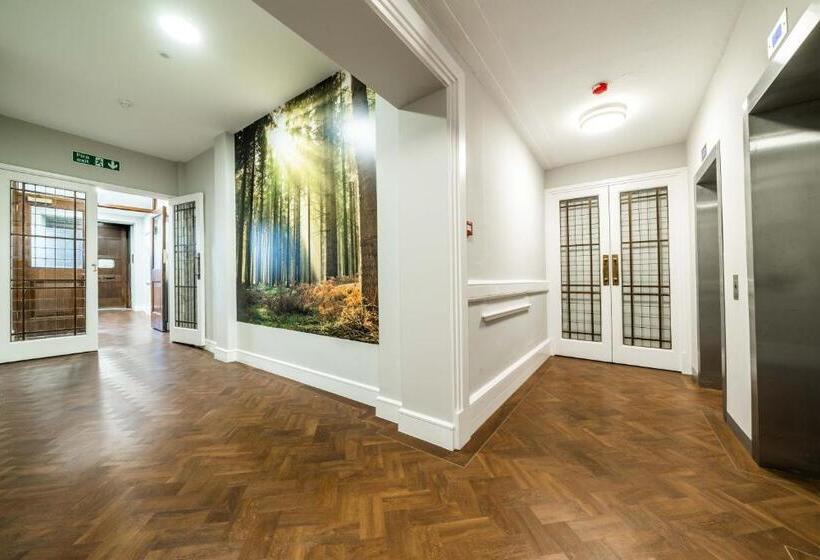 膳宿费 London City View