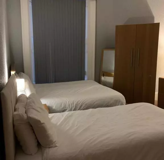 پانسیون The Corner Rooms