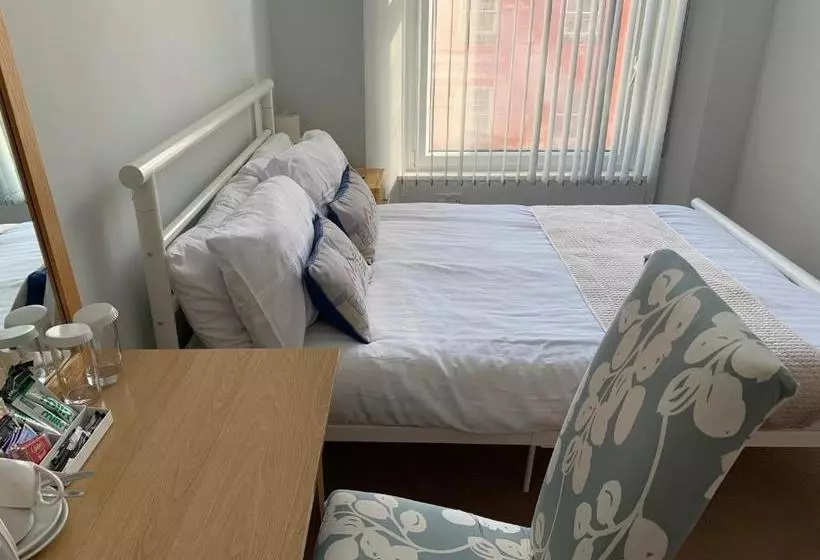 پانسیون The Corner Rooms