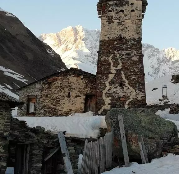 پانسیون Ushguli Hotel Riho