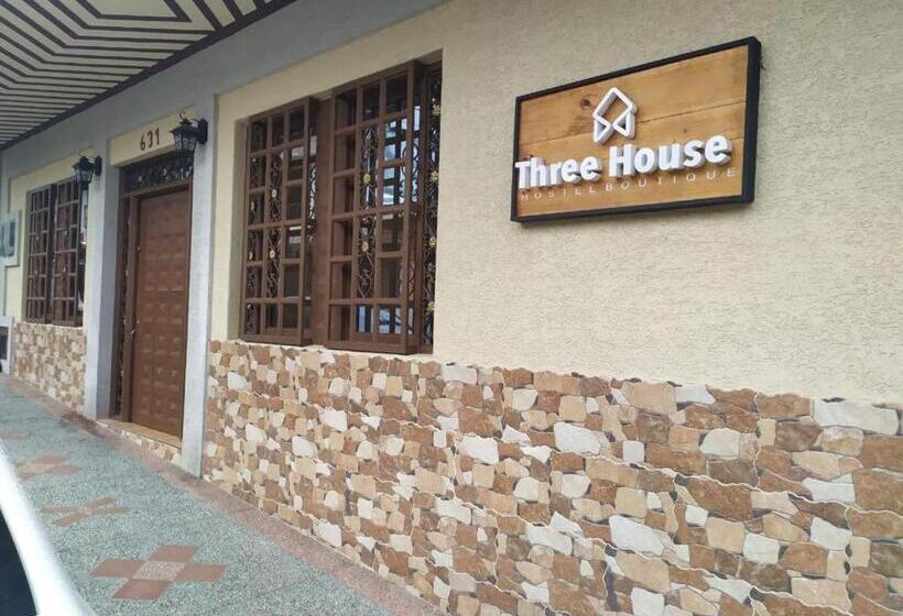 Three House Hostel Boutique