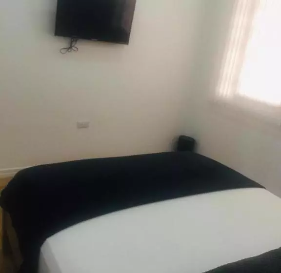 Three House Hostel Boutique