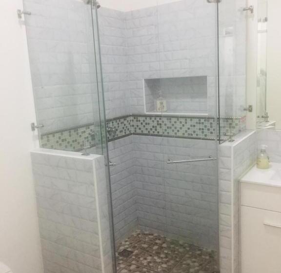 Three House Hostel Boutique