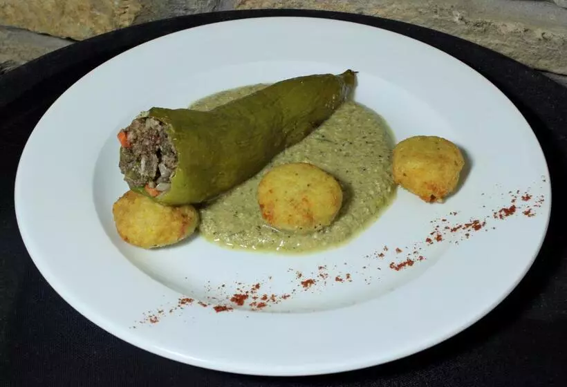 Albergue Restaurante De Artieda