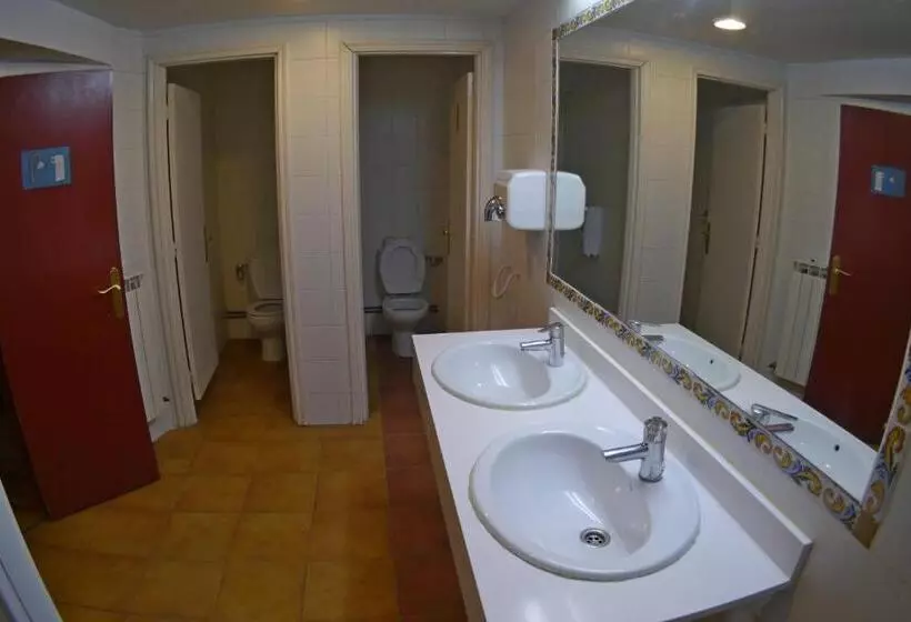 Albergue Restaurante De Artieda