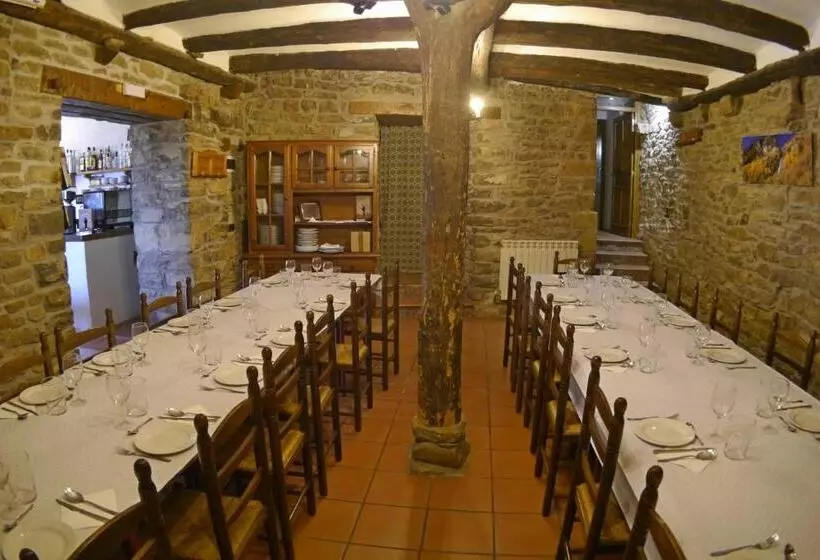 Albergue Restaurante De Artieda