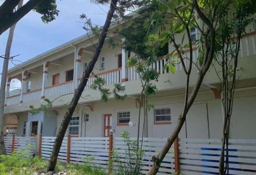 הוסטל Rosa Guesthouse