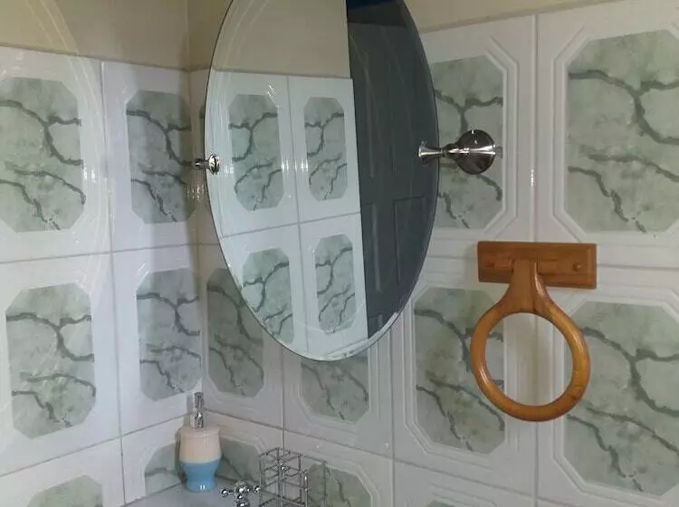 هاستل Rosa Guesthouse