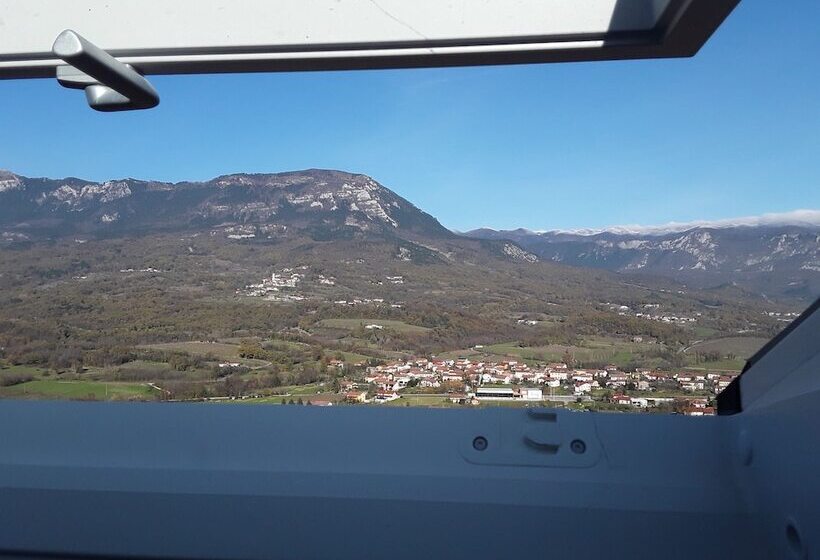 تختخواب و صبحانه B & W Križ