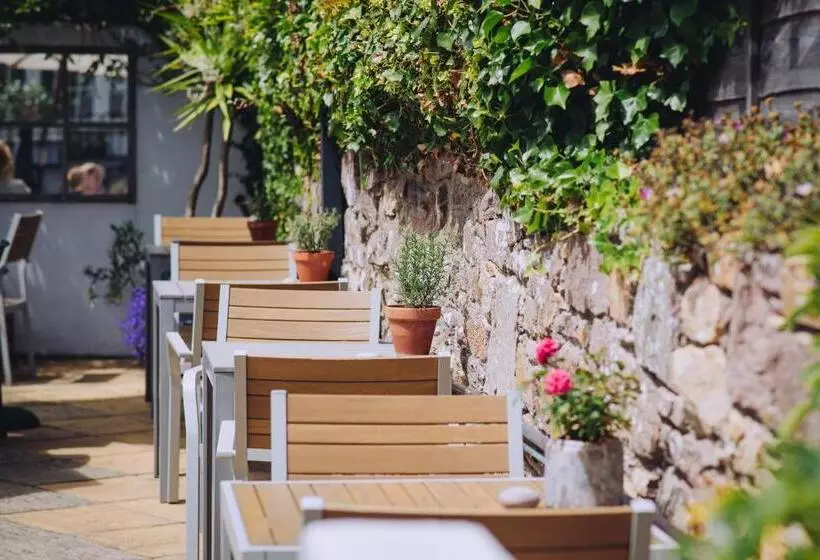 Aamiaismajoitus (B&B) The Georgian House