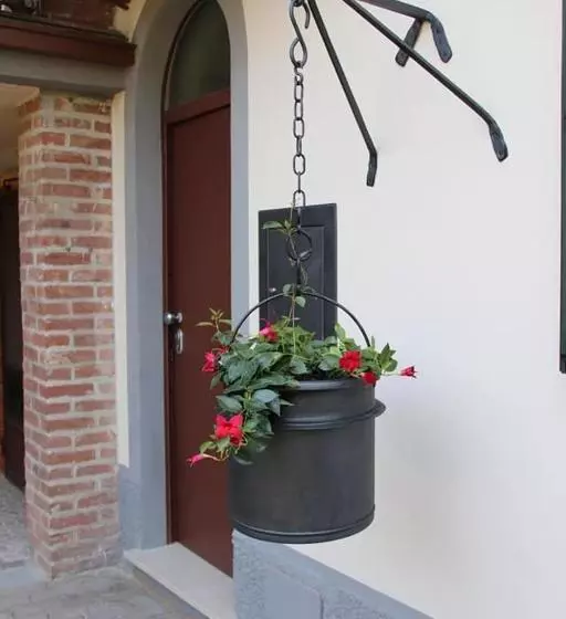 Bed & Breakfast 1906